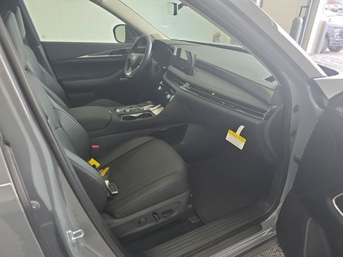 New 2026 INFINITI QX60 Luxe w/ Cargo Package AWD/4WD image 9