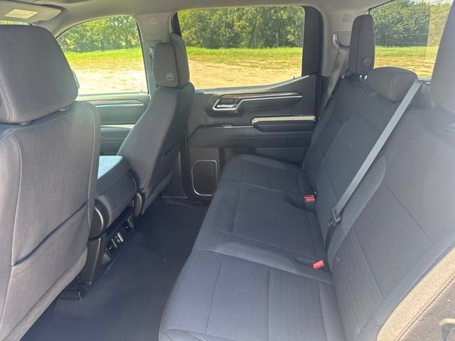 Used 2026 Chevrolet Silverado 1500 LT AWD/4WD image 17