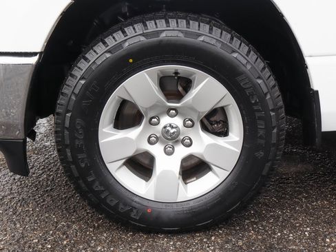 Used 2020 RAM 1500 Big Horn image 40