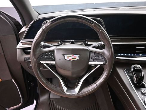 Used 2023 Cadillac Escalade Premium Luxury w/ Performance Package AWD/4WD image 15