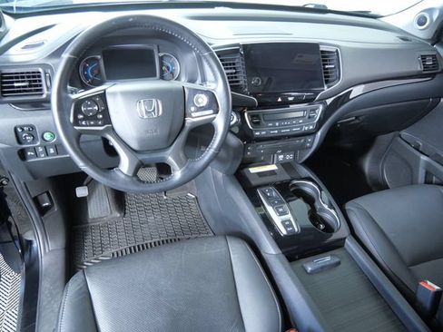 Used 2021 Honda Pilot Elite image 3