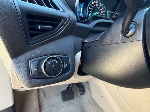 Used 2014 Ford C-MAX SE image 17