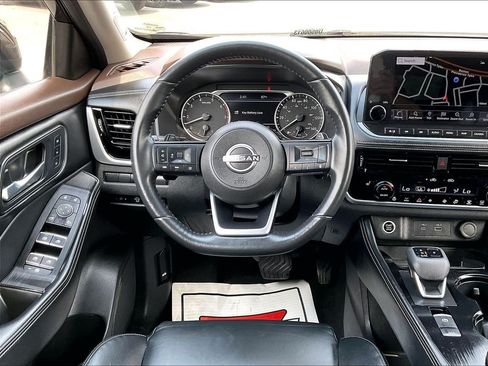 Used 2023 Nissan Rogue SL w/ SL Premium Package AWD/4WD image 17