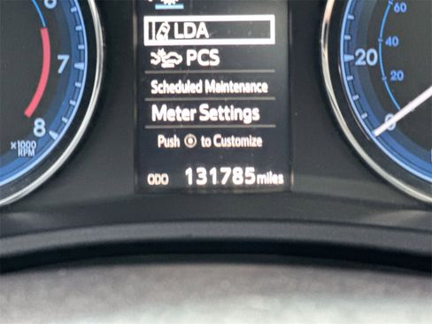 Used 2017 Toyota Corolla XSE image 12