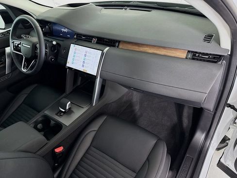 Certified 2025 Land Rover Discovery Sport S AWD/4WD image 18