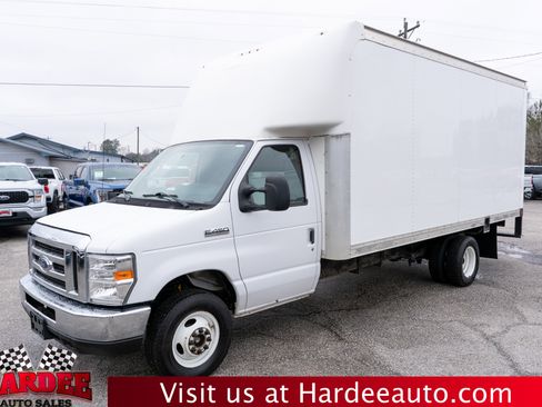 Used 2019 Ford E-450 and Econoline 450 Super Duty w/ Power Windows & Locks Group image 2