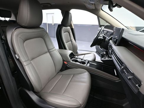 Used 2025 Lincoln Corsair Reserve w/ Jet Appearance Package AWD/4WD image 48
