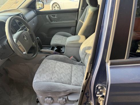 Used 2004 Kia Sorento EX RWD image 13