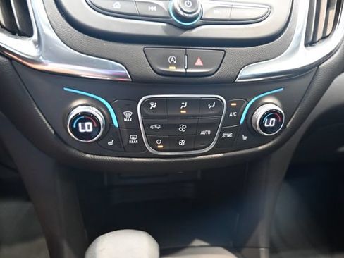 Used 2024 Chevrolet Equinox LT w/ LPO, Floor Liner Package AWD/4WD image 17