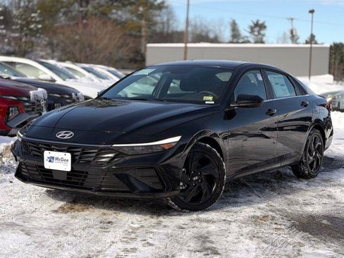 New 2026 Hyundai Elantra SEL Sport Premium image 1