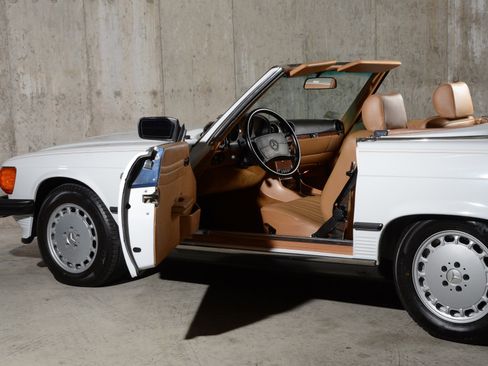 Used 1987 Mercedes-Benz 560 SL image 12
