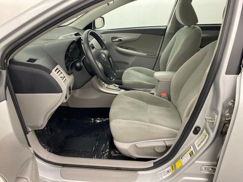 Used 2013 Toyota Corolla LE w/ Premium Pkg FWD image 11