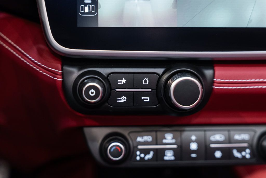 Used 2022 Ferrari Portofino M RWD image 41
