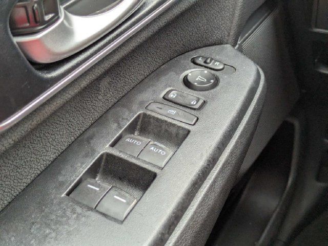 Used 2021 Honda CR-V EX image 23