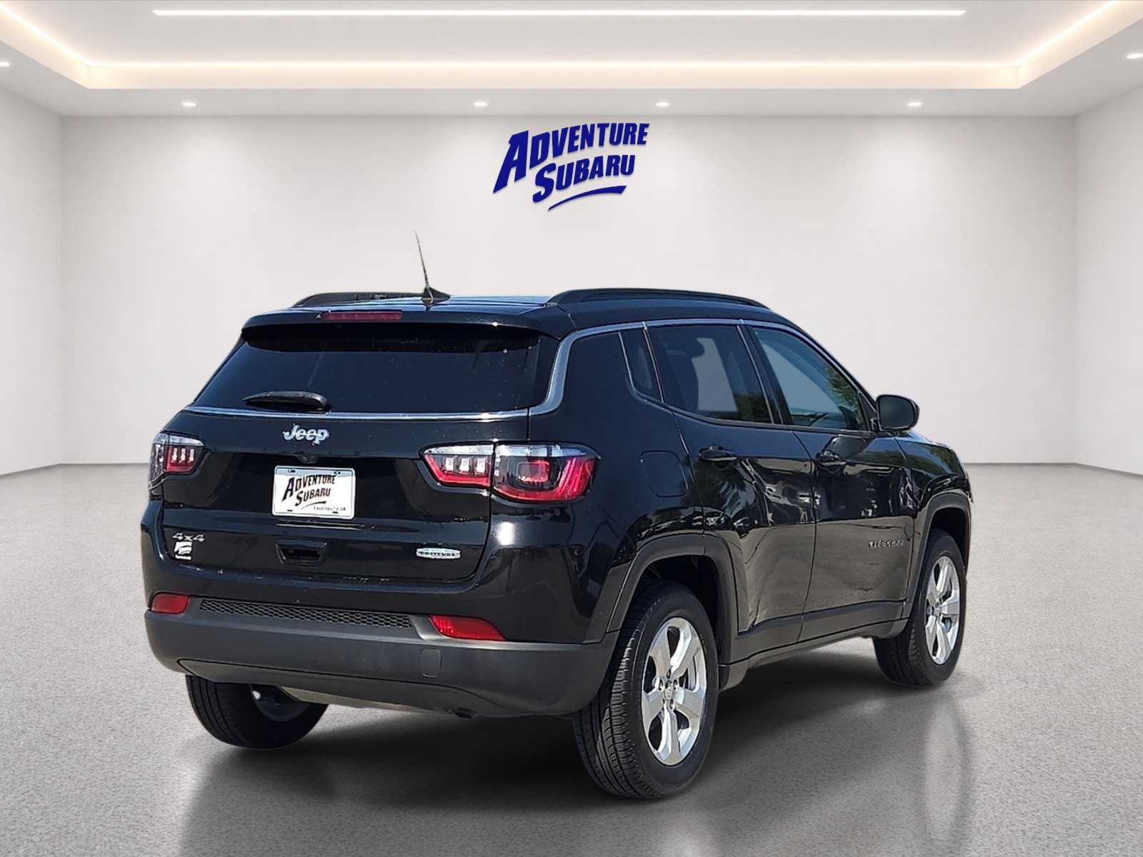Used 2021 Jeep Compass Latitude w/ Sun and Sound Group AWD/4WD image 6