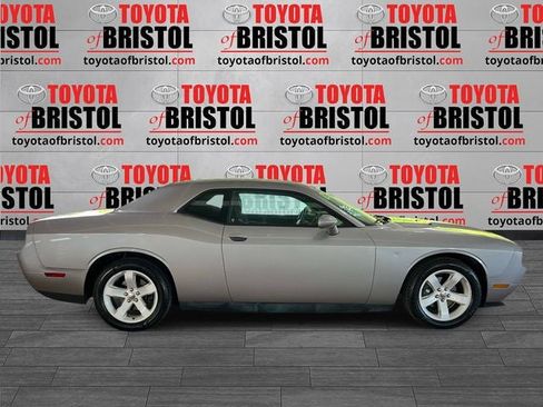Used 2013 Dodge Challenger SXT w/ Sound Group RWD image 2
