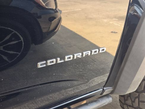 Used 2021 Chevrolet Colorado ZR2 w/ Colorado ZR2 Bison Edition AWD/4WD image 9