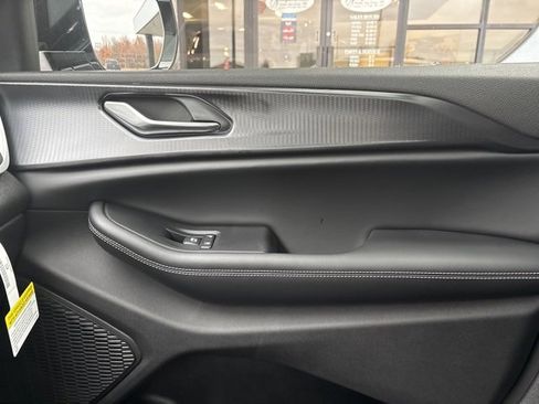 New 2025 Jeep Grand Cherokee L Altitude image 26