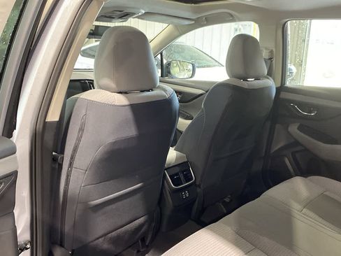 Certified 2025 Subaru Outback Premium AWD/4WD image 17