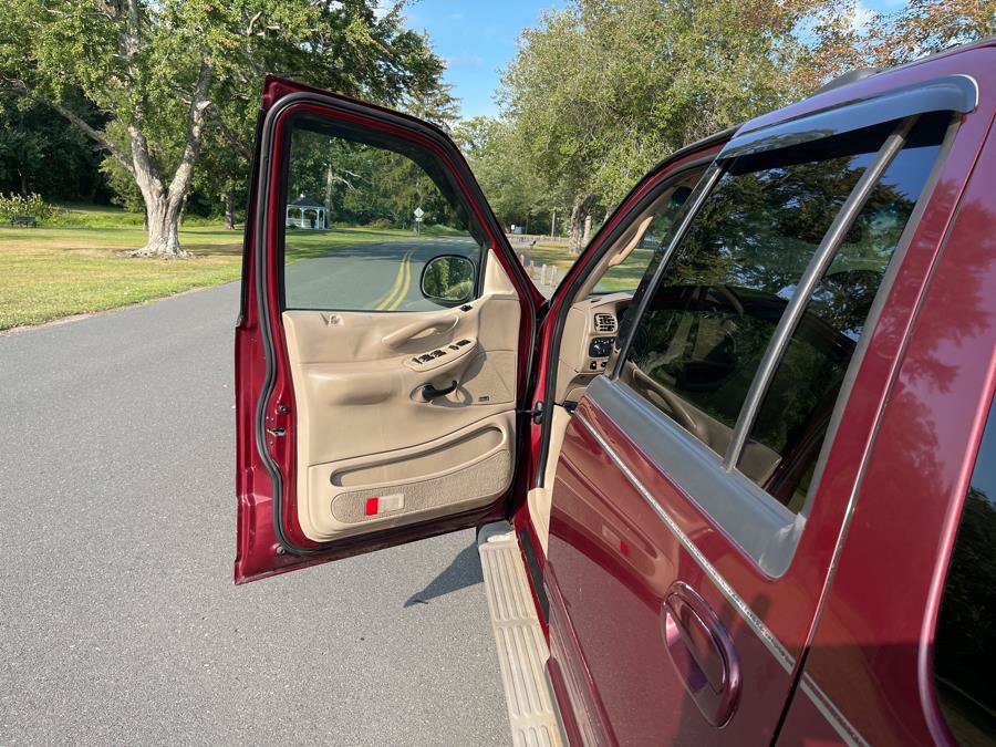 Used 2001 Ford Expedition Eddie Bauer AWD/4WD image 19