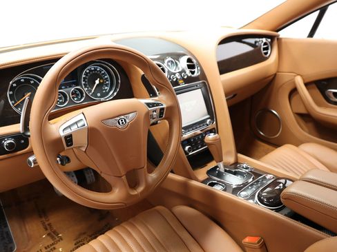 Used 2016 Bentley Continental GT image 2