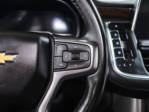 Used 2023 Chevrolet Suburban Premier AWD/4WD image 11