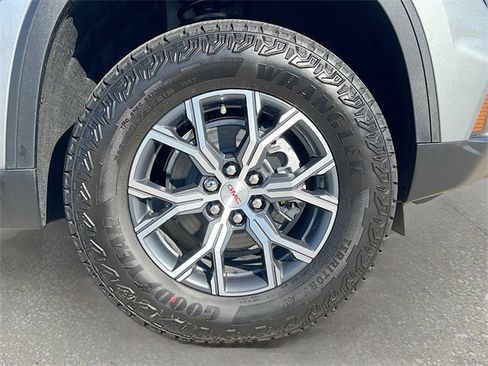New 2026 GMC Acadia AT4 w/ Luxury Package image 19