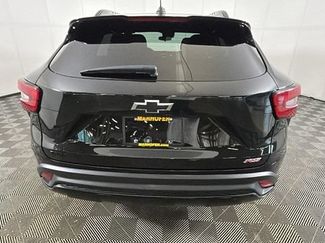 Used 2024 Chevrolet Trax RS w/ Driver Confidence Package FWD video 4