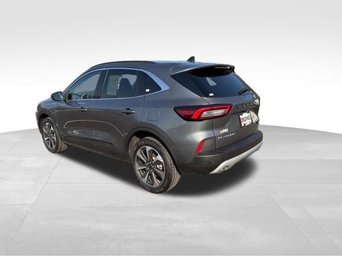 Used 2025 Ford Escape Platinum image 8