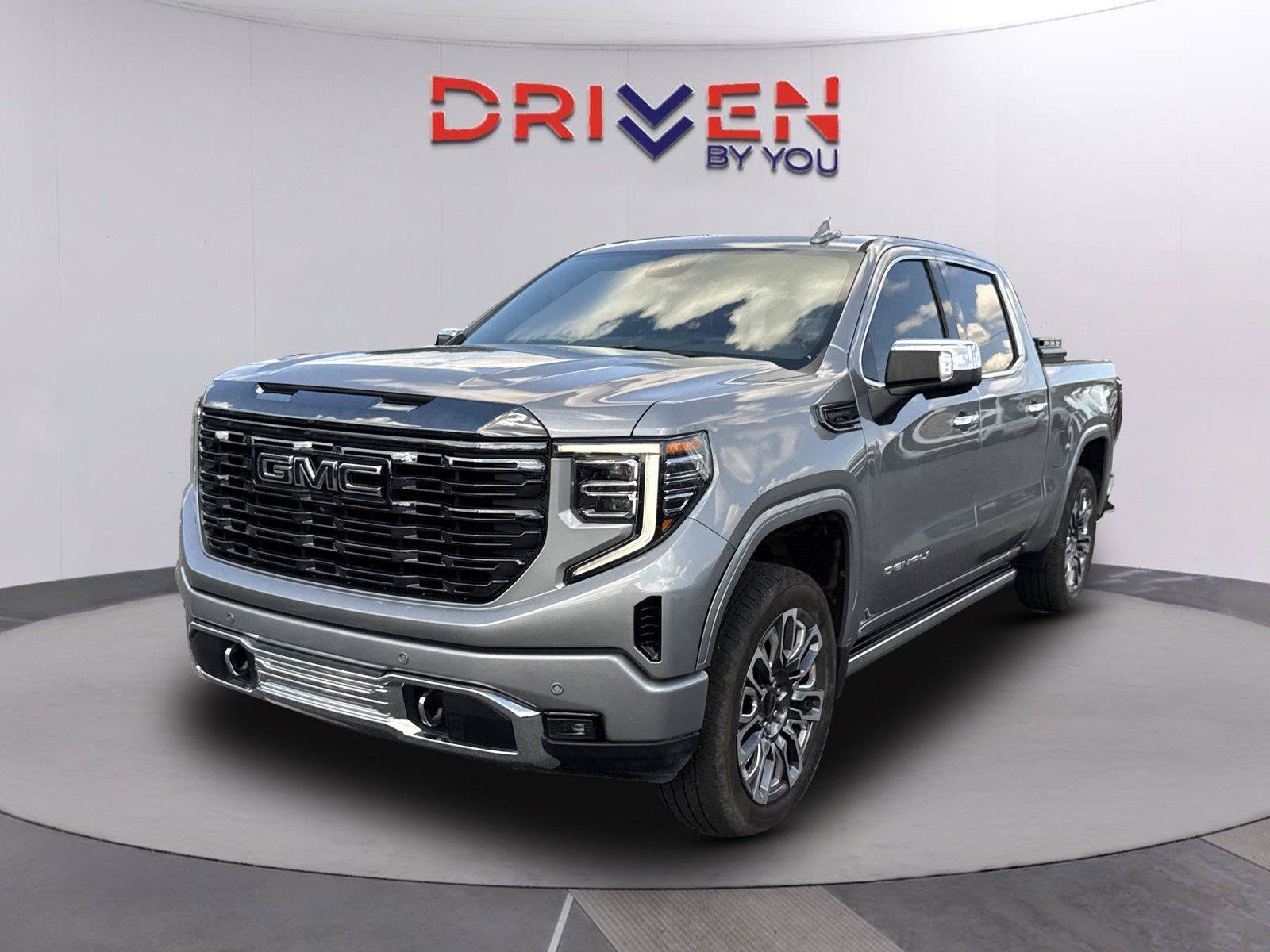 Used 2023 GMC Sierra 1500 Denali Ultimate AWD/4WD image 8