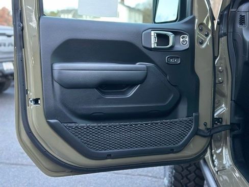 New 2026 Jeep Gladiator Willys image 10