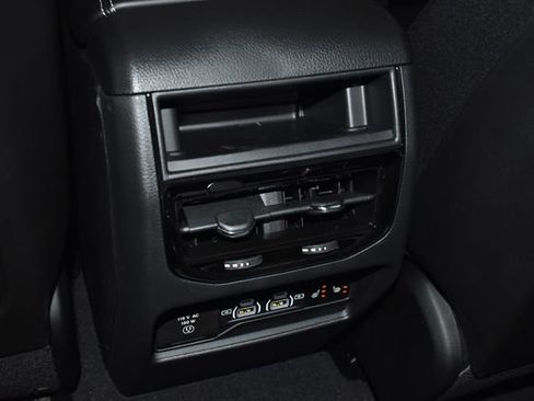 New 2025 Jeep Grand Cherokee Limited image 24