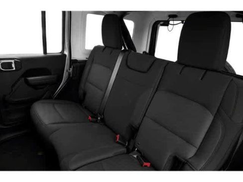 Used 2018 Jeep Wrangler Unlimited Sport S AWD/4WD image 17
