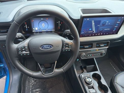 New 2025 Ford Maverick Lobo image 18