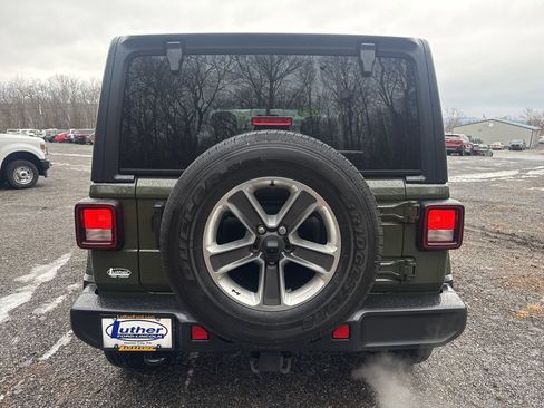 Used 2021 Jeep Wrangler Unlimited Sahara w/ Uconnect 4C Nav & Sound Group image 8