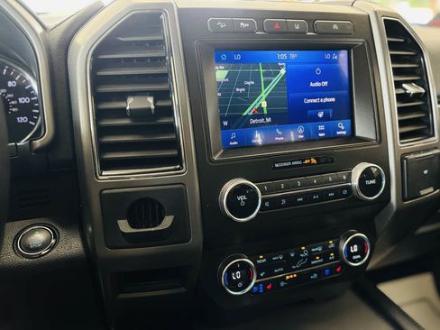 Used 2020 Ford Expedition XLT w/ Equipment Group 202A AWD/4WD image 57