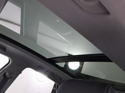 Used 2023 Audi Q5 2.0T Premium Plus w/ Premium Plus Package image 9