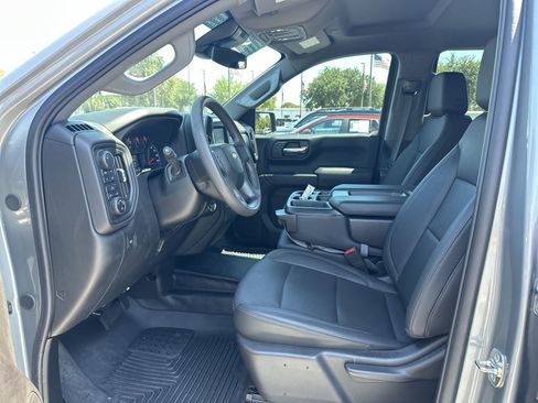Used 2025 Chevrolet Silverado 1500 W/T w/ Trailering Package AWD/4WD image 16