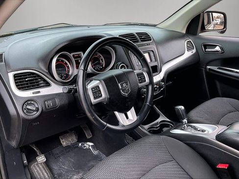 Used 2018 Dodge Journey SXT w/ Connectivity Group image 17