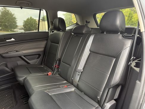 Used 2021 Volkswagen Atlas SE FWD image 8