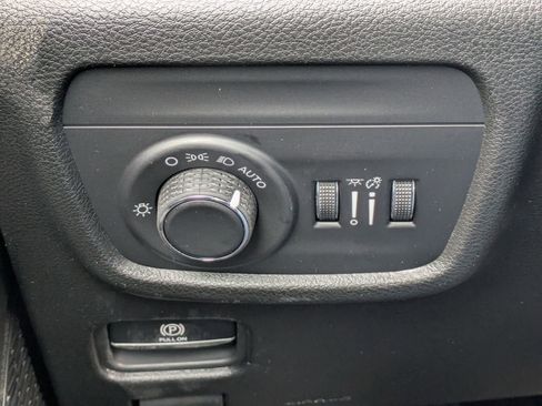 New 2026 Jeep Grand Cherokee Altitude AWD/4WD image 17