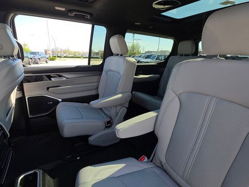 New 2026 Jeep Grand Wagoneer 4WD image 20