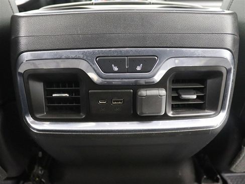 Used 2019 Chevrolet Silverado 1500 LTZ w/ LTZ Plus Package image 18