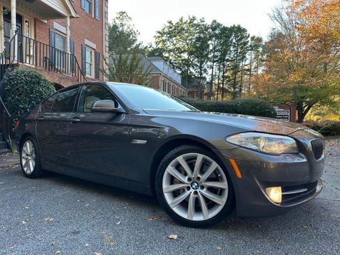 Used 2011 BMW 535i Sedan image 5