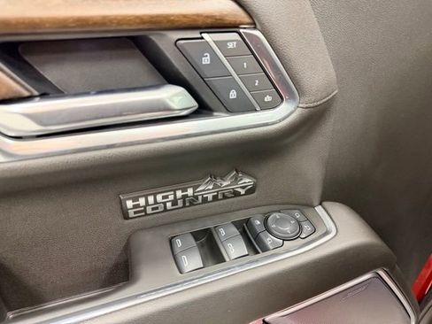 Certified 2025 Chevrolet Silverado 1500 High Country w/ High Country Premium Package image 25
