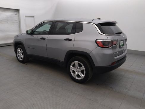 Used 2023 Jeep Compass Sport AWD/4WD image 3