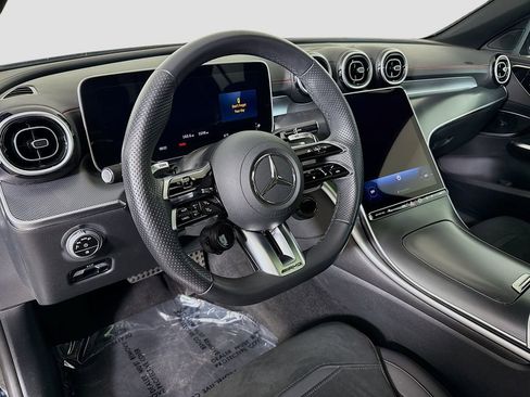 Used 2025 Mercedes-Benz C 43 AMG 4MATIC Sedan image 9