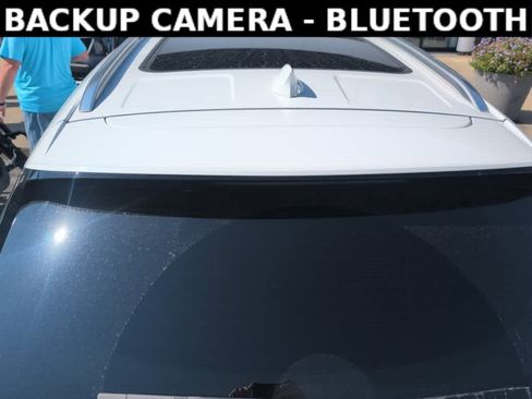 Used 2021 Buick Envision Essence w/ Technology Package I FWD image 5