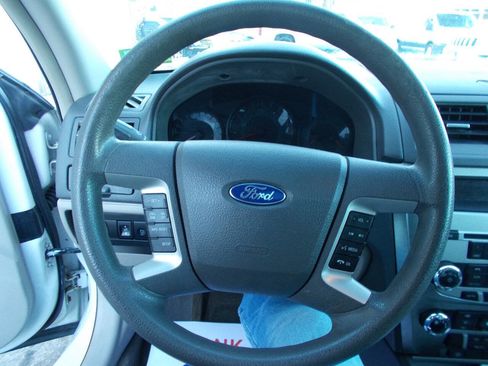 Used 2012 Ford Fusion SE image 10