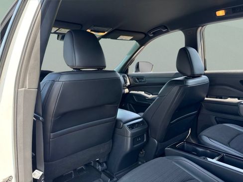 Used 2024 Nissan Pathfinder Rock Creek AWD/4WD image 24